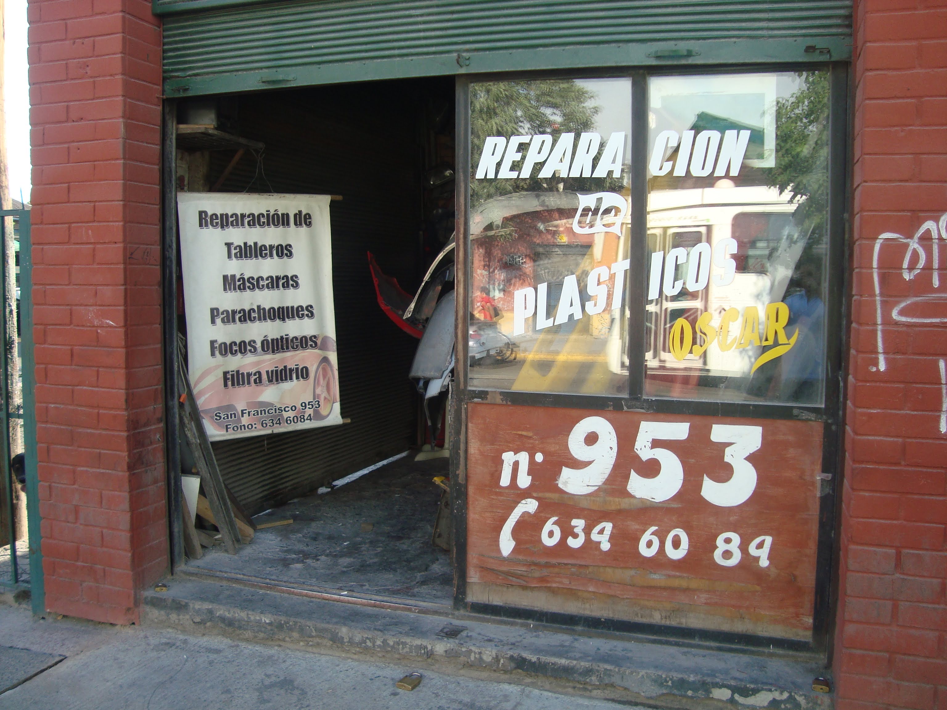 San Francisco 953, Reparación Plásticos 10 de Julio